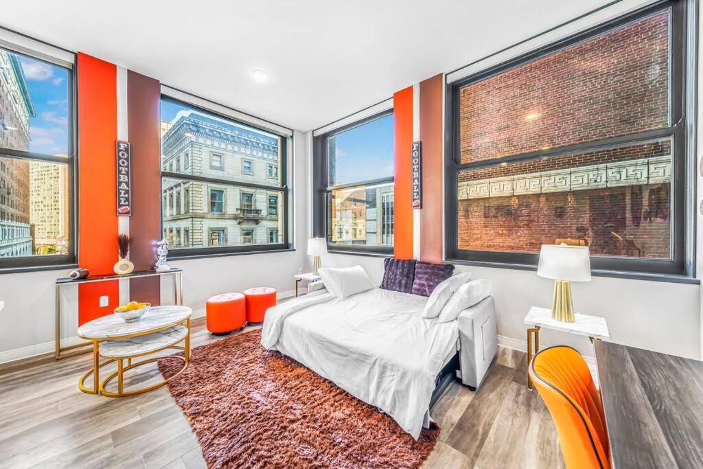 Heart Of Dt With Corner View And With Free Pool & Steam 307 Apartamento Cleveland Exterior foto