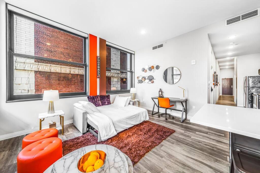 Heart Of Dt With Corner View And With Free Pool & Steam 307 Apartamento Cleveland Exterior foto